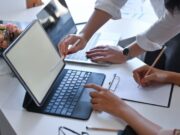 L’ecosistema d’intel·ligència artificial empresarial evoluciona cap a estructures híbrides